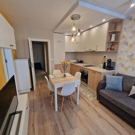 Brand New Luxury Flat In The City Center Varna ภายนอก รูปภาพ